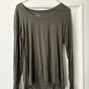 ‼️MASSIVE SALE ‼️ Aerie OFFLINE olive green long sleeve Apparel